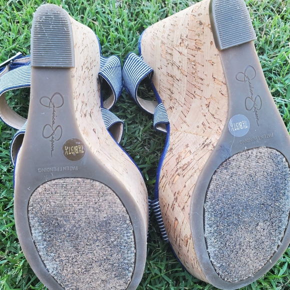 Jessica Simpson navy and white wedges - Picture 3 of 6